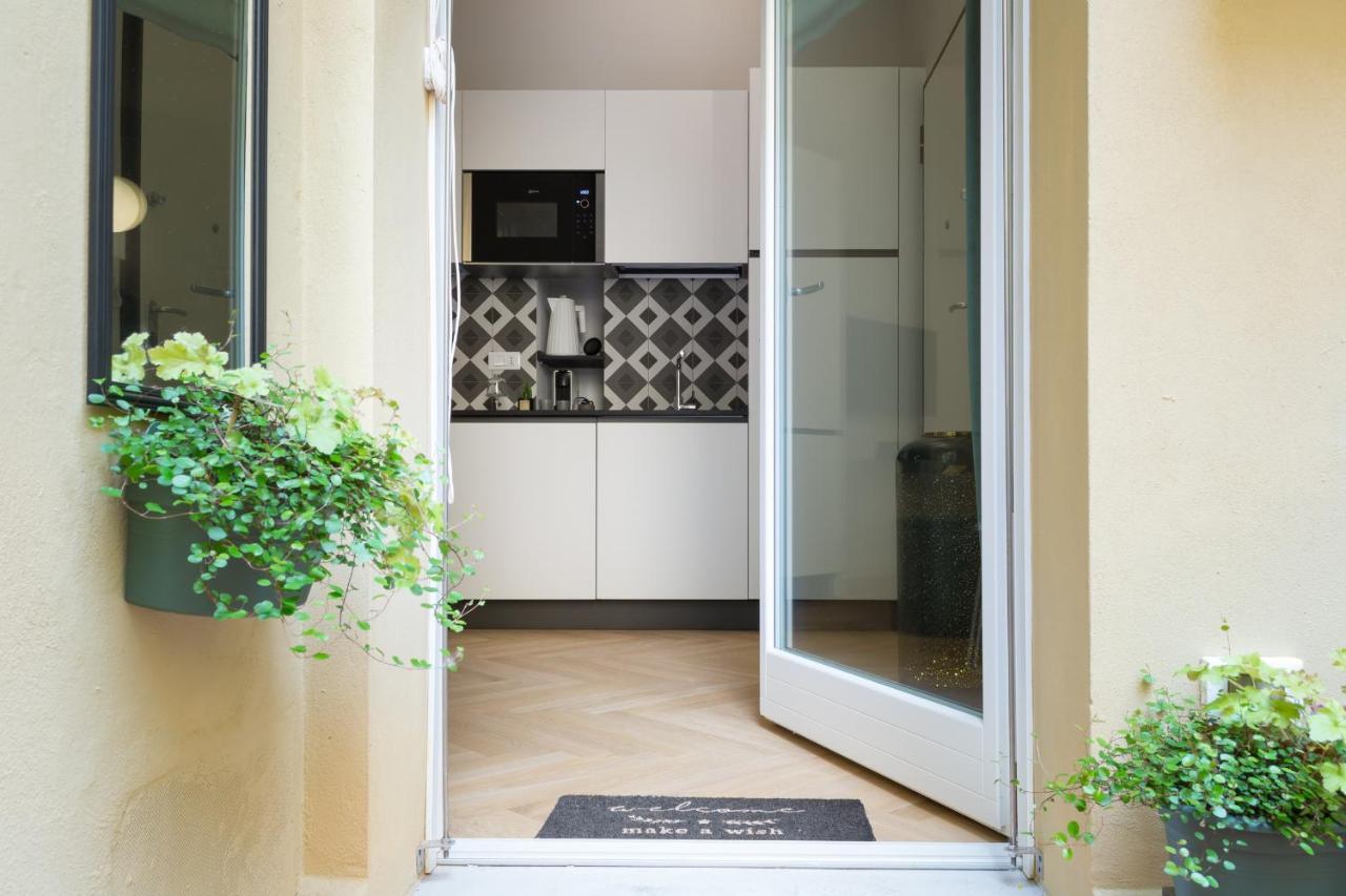 Sphera Bologna, Design Suite Under The Two Towers エクステリア 写真